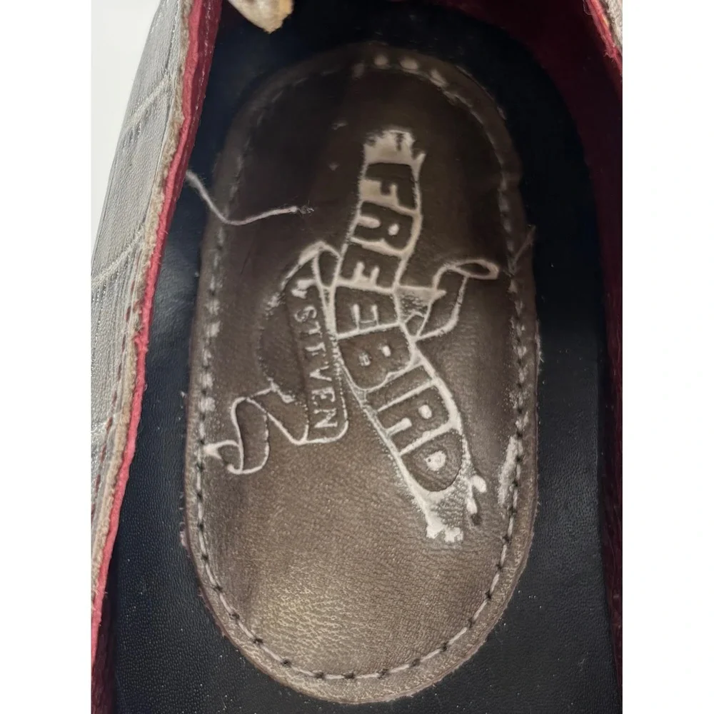 Freebird by Steven Randi Croc Embossed Leather Gray Ankle Strap Heels Size 8